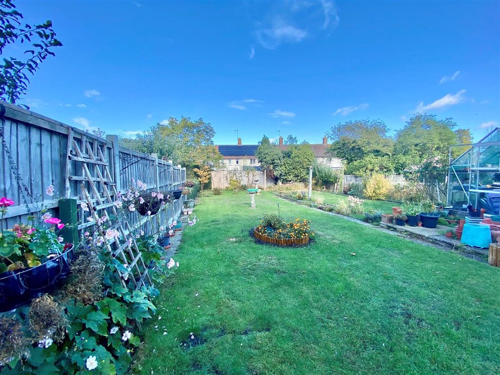 Property photo 3 of 14