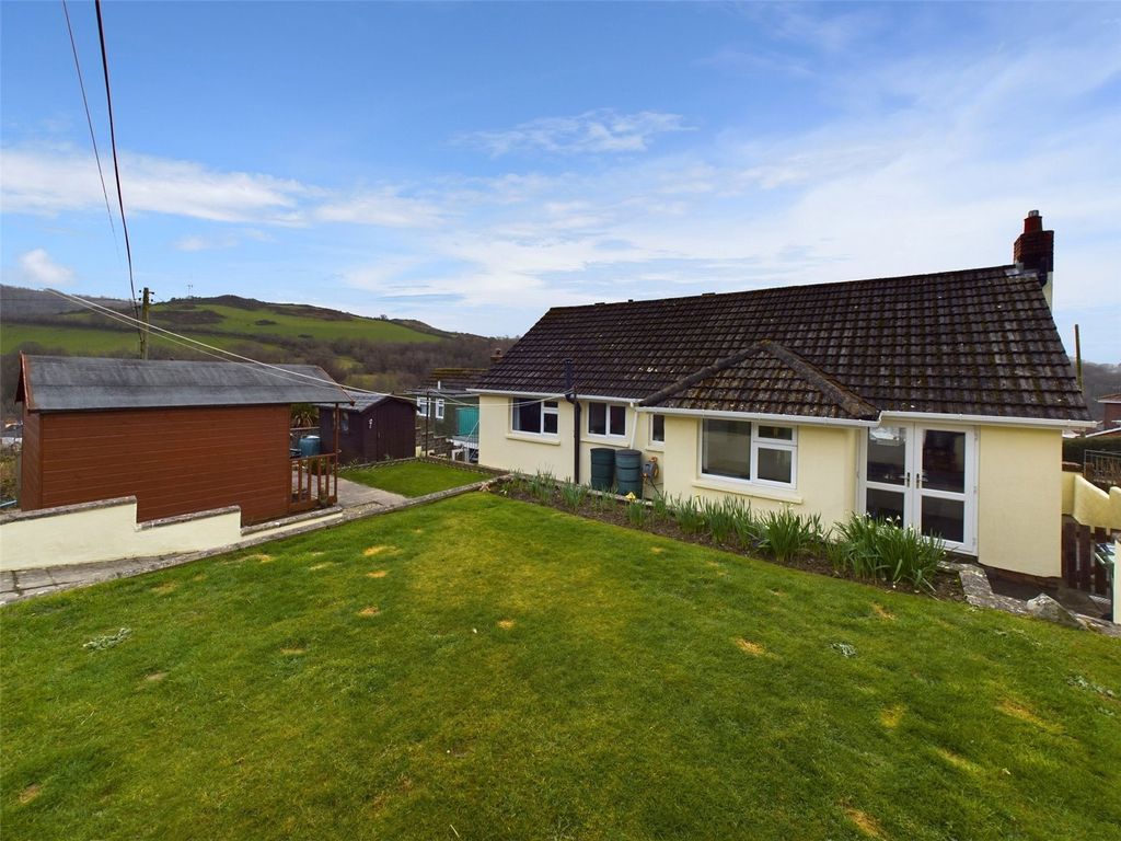 Property photo 1 of 17 Picture No. 11