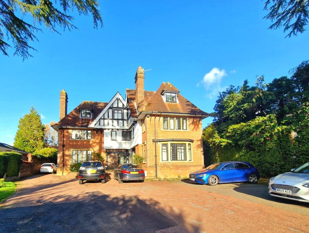 Property photo 1 of 12