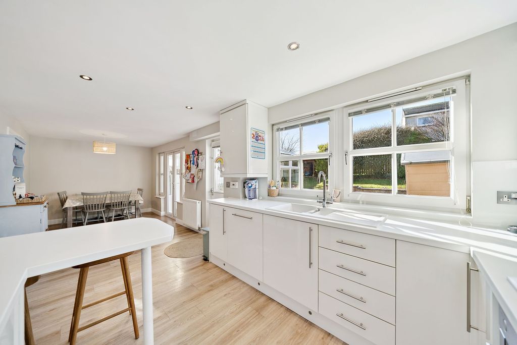 Property photo 3 of 24 Kitchen Diner