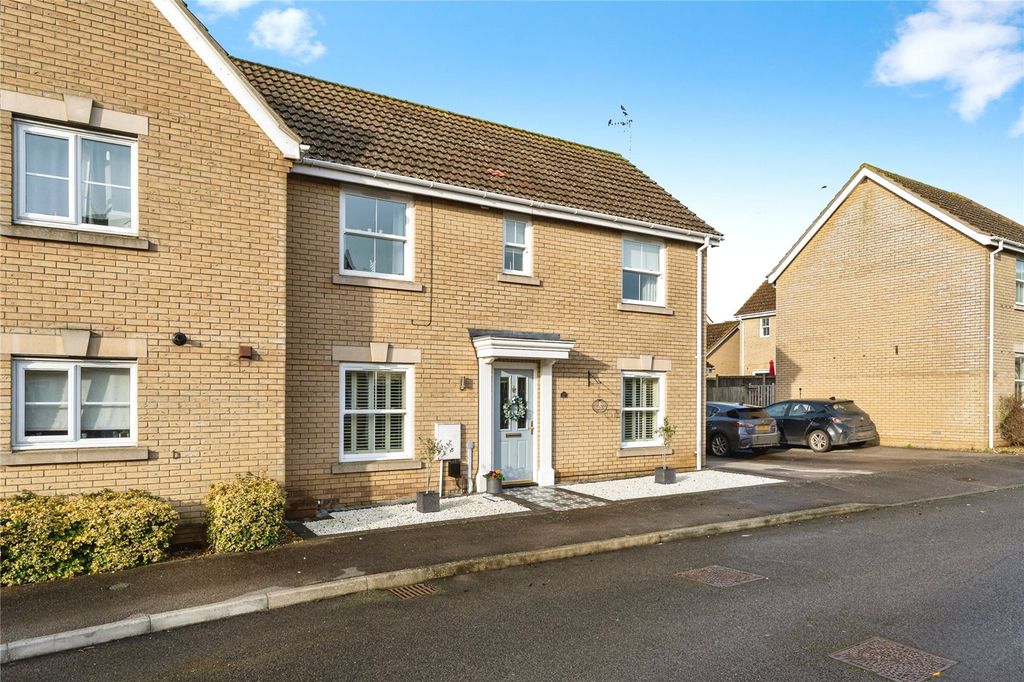 Property photo 3 of 36 Picture No. 11