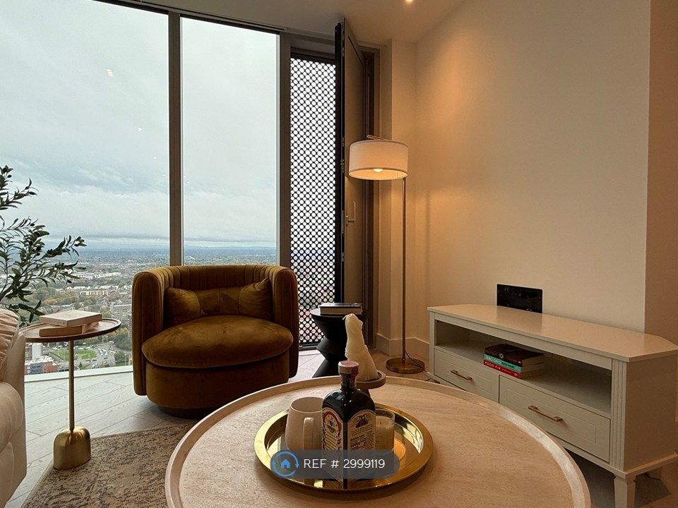 Property photo 1 of 11 Living Area