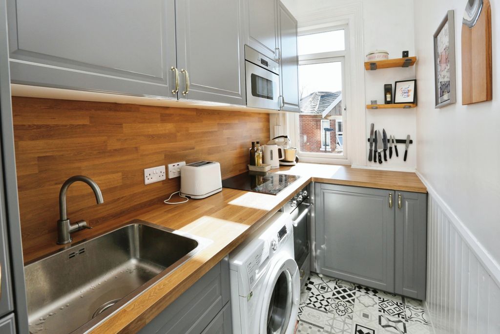 Property photo 2 of 11 Photography