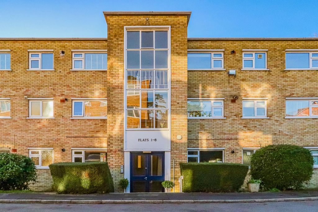 Property photo 1 of 15 Front