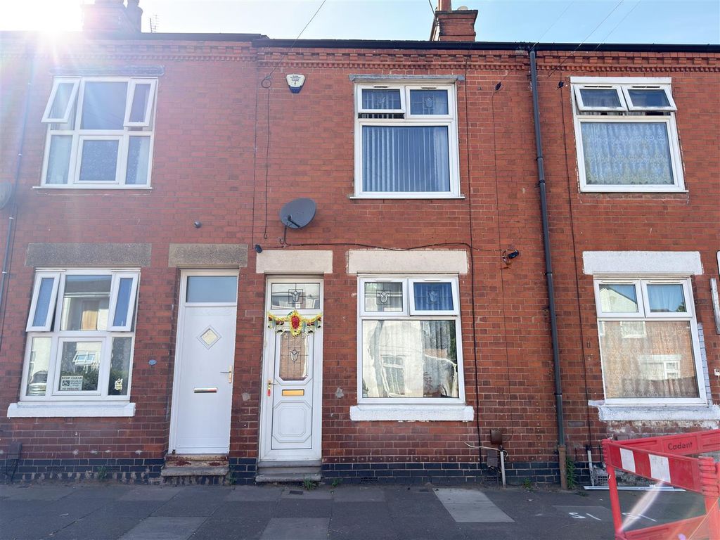 Property photo 1 of 13 Outside