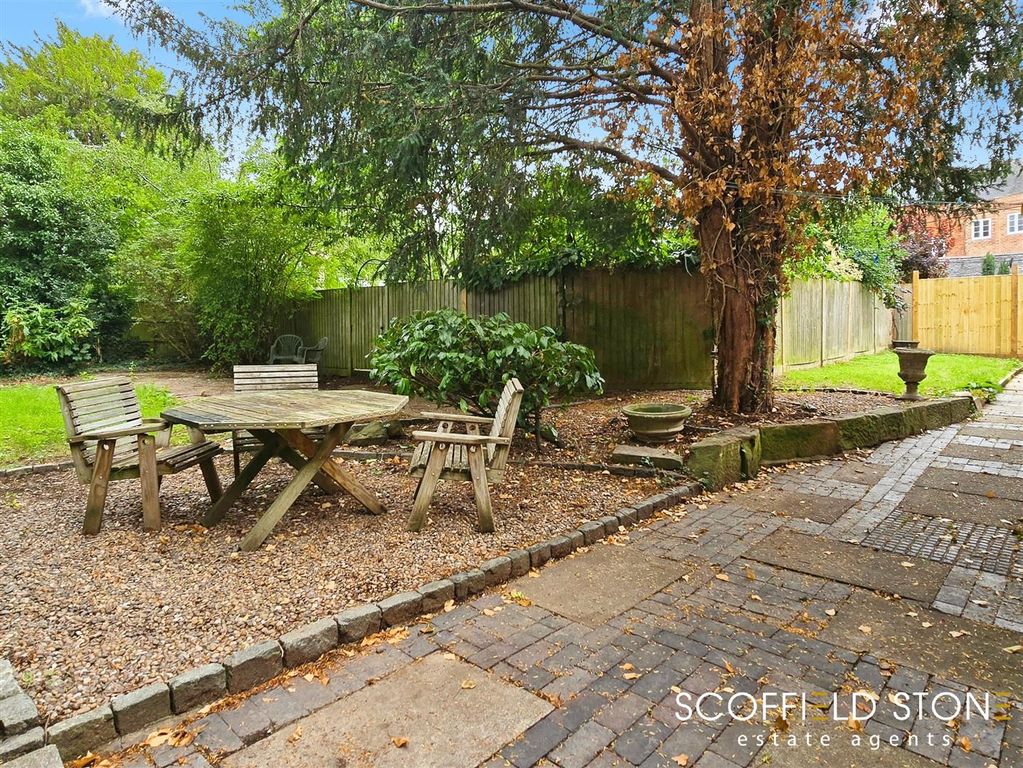 Property photo 2 of 26