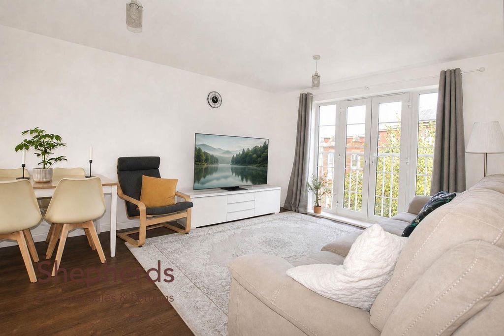 Property photo 3 of 13 Ebe8421F-E568-46Fa-90d9-139F6Fa8F804.Jpg