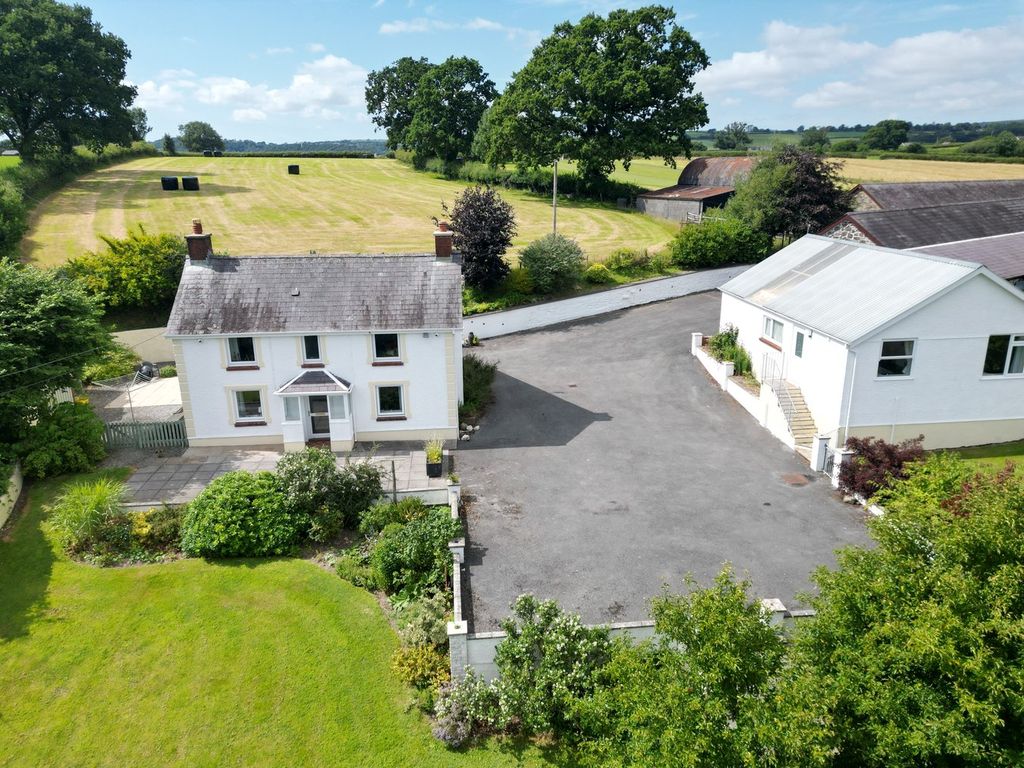 Property photo 1 of 42