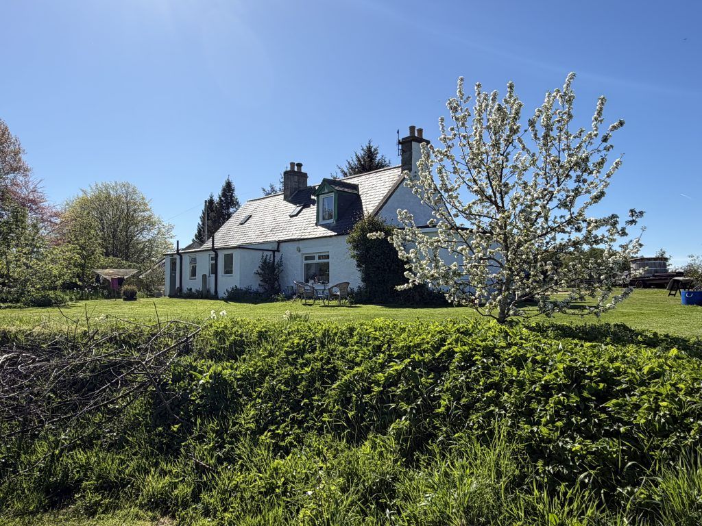 Property photo 1 of 27