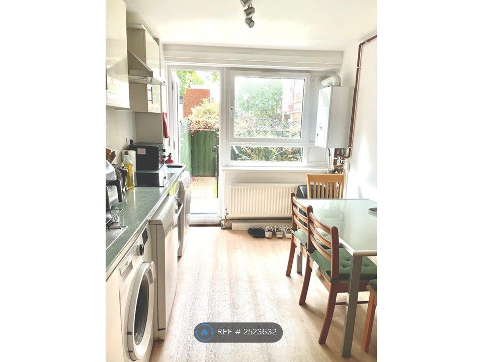 Property photo 2 of 11