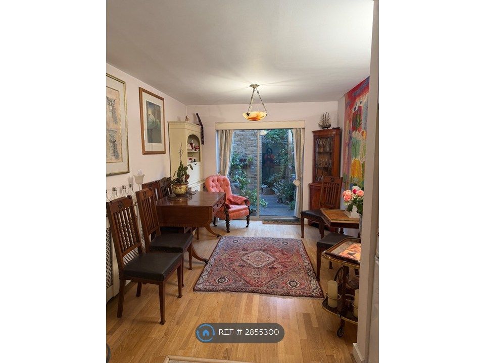 Property photo 3 of 9 Dining/Kitchen