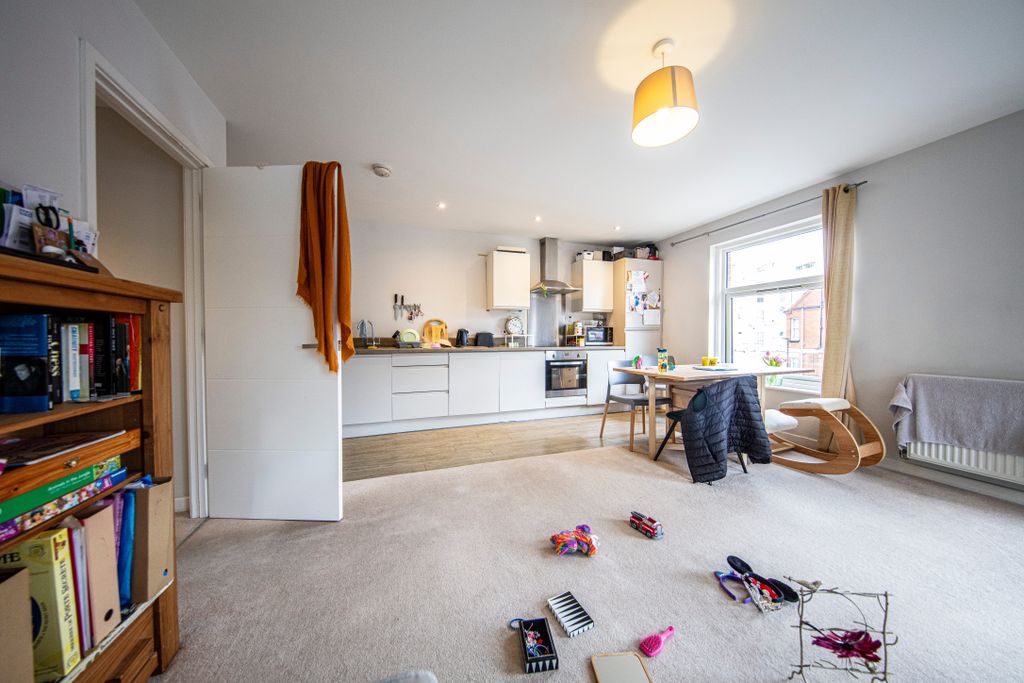 Property photo 3 of 17