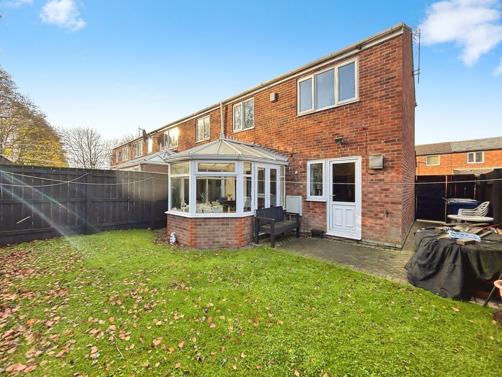 Property photo 2 of 15 4705613