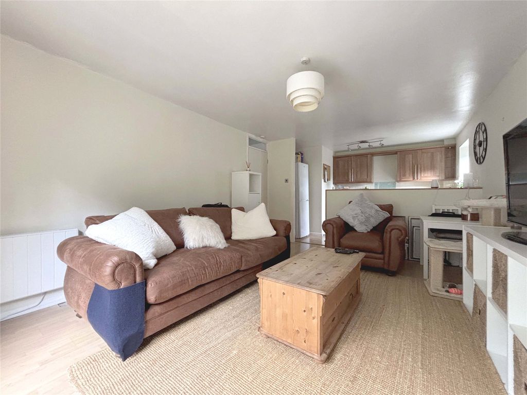 Property photo 3 of 6 Living Room