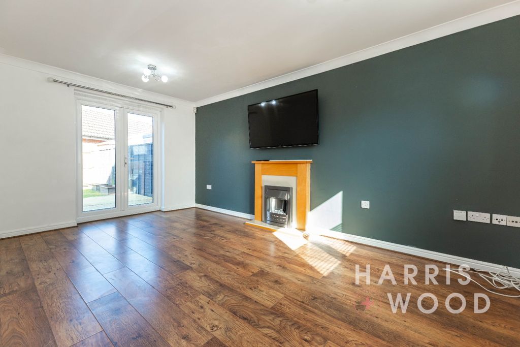Property photo 2 of 21 3929984