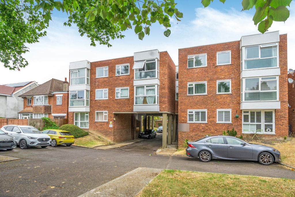 Property photo 1 of 11 1516023-1-6A9A7F7...