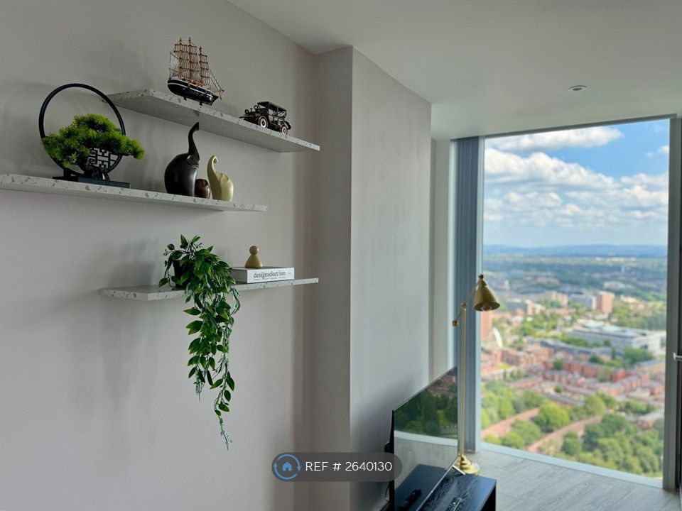 Property photo 2 of 23