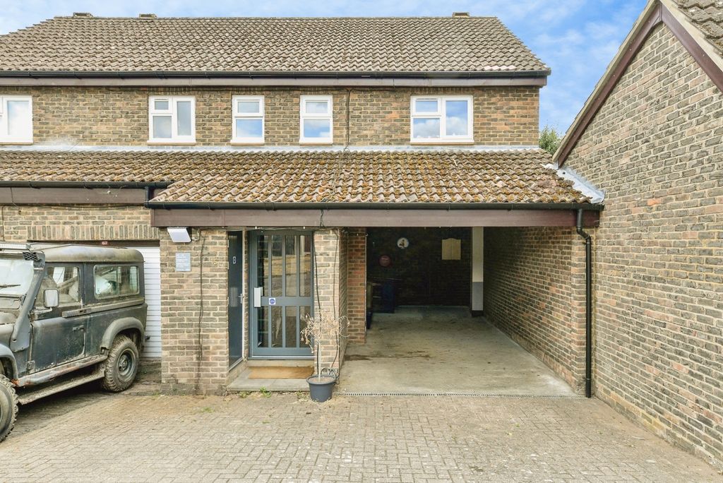 Property photo 1 of 17 Pbox-Img.Jpg