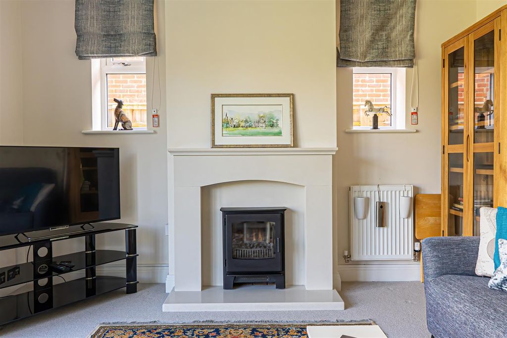 Property photo 3 of 22