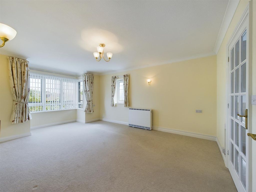 Property photo 3 of 13 Cam01224G0-Pr0434-Still002.Jpg