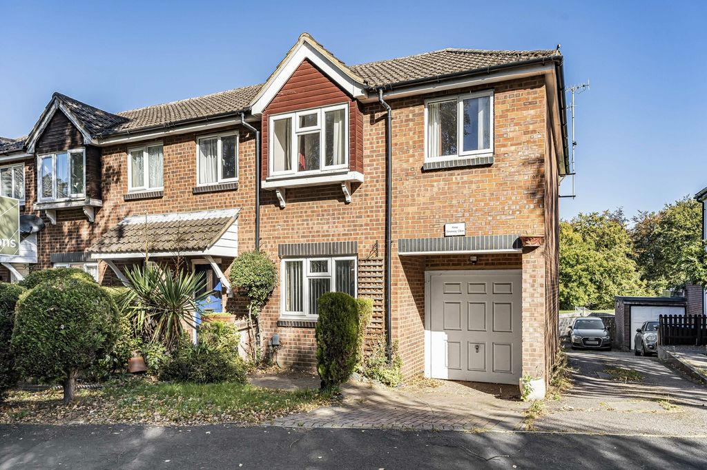 Property photo 1 of 18 Front External