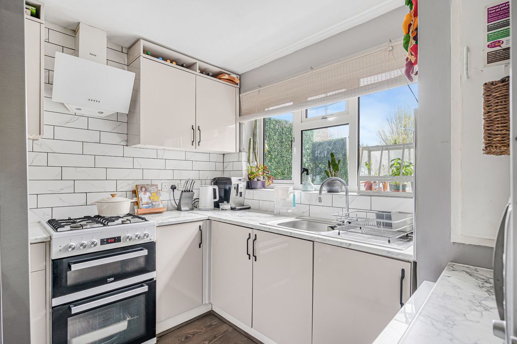 Property photo 2 of 14 20_77104.Jpg