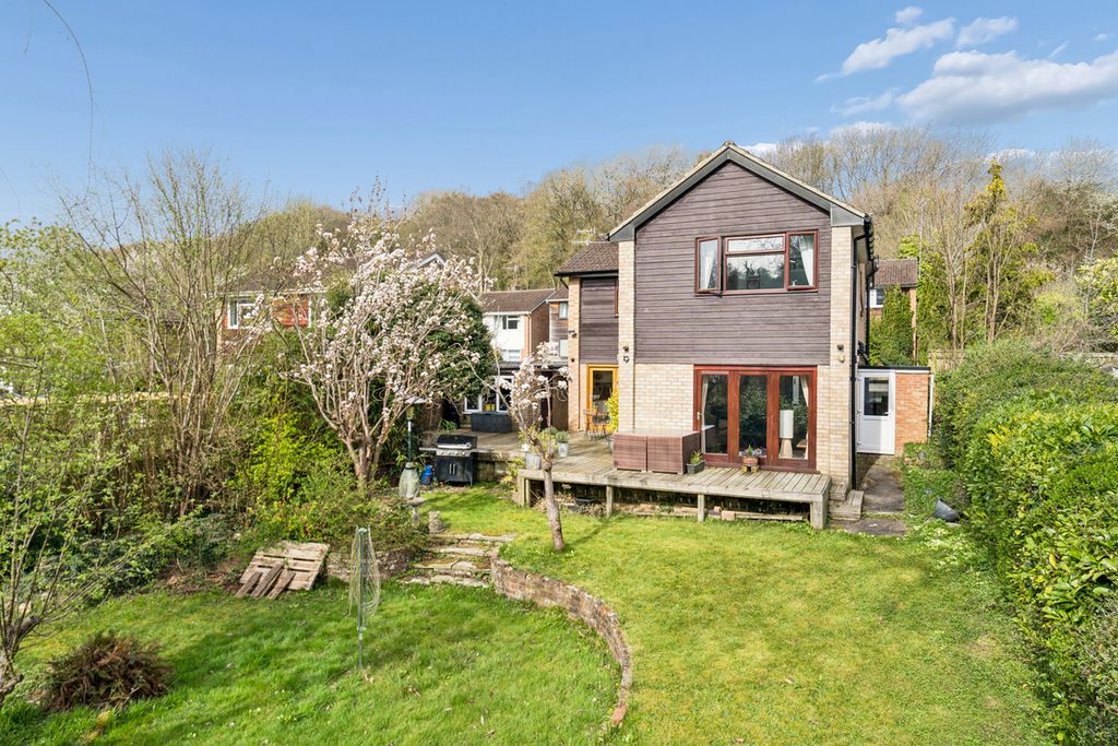 Property photo 2 of 17