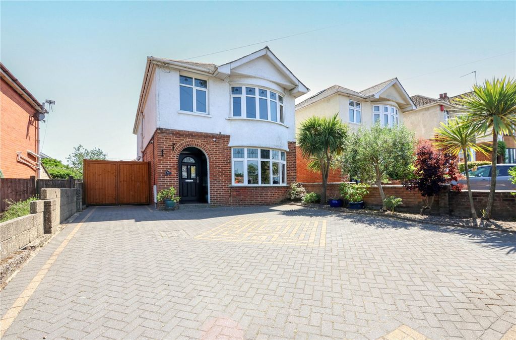 Property photo 1 of 26 Alder Road