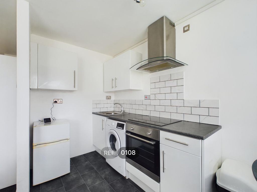 Property photo 3 of 9 Kitchen, Living And Bedroom Area