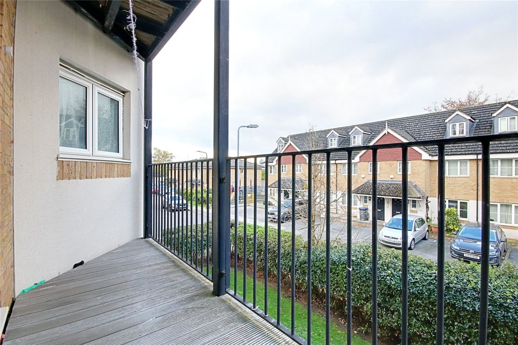 Property photo 3 of 12 Picture No. 18