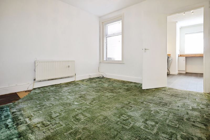 Property photo 3 of 16 Photo 17