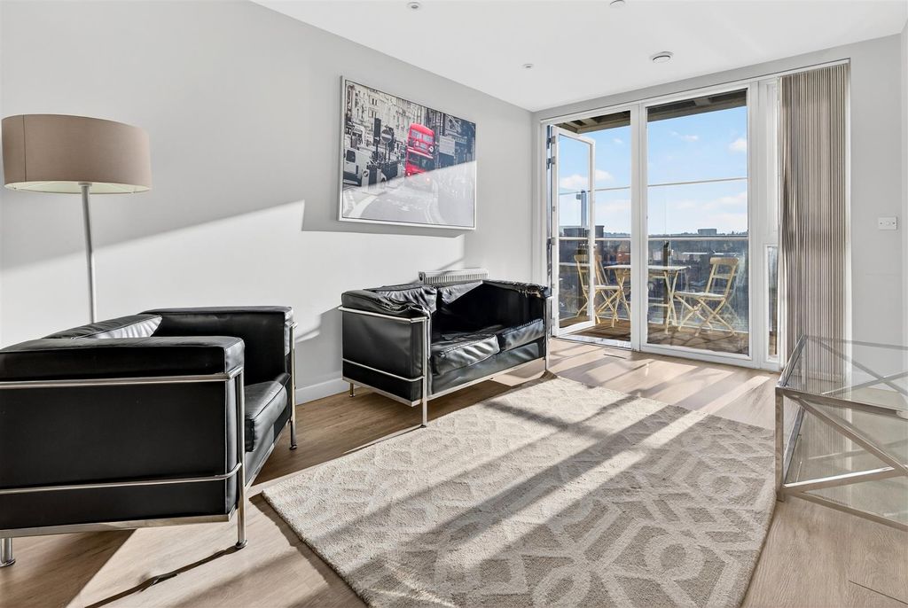 Property photo 1 of 17 To Let 1 Bedroom Flat Vertex Wandle Road Cr0 Www.i