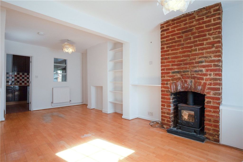 Property photo 2 of 17 Picture No. 02