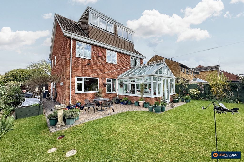Property photo 2 of 36 4139755