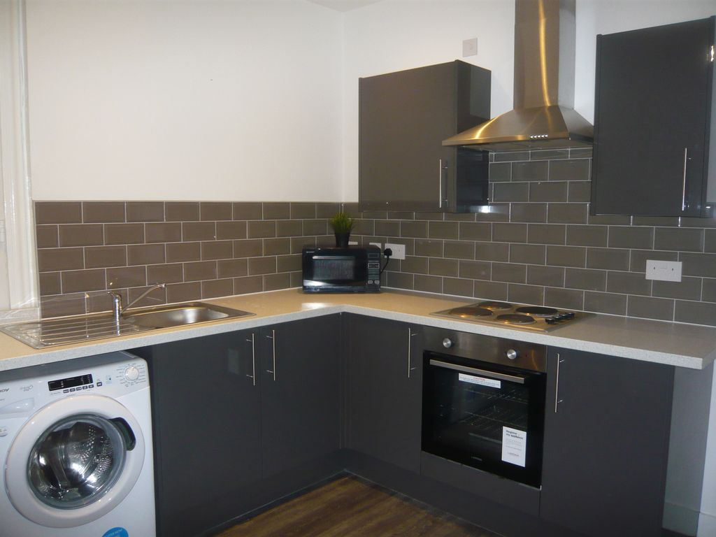 Property photo 2 of 5