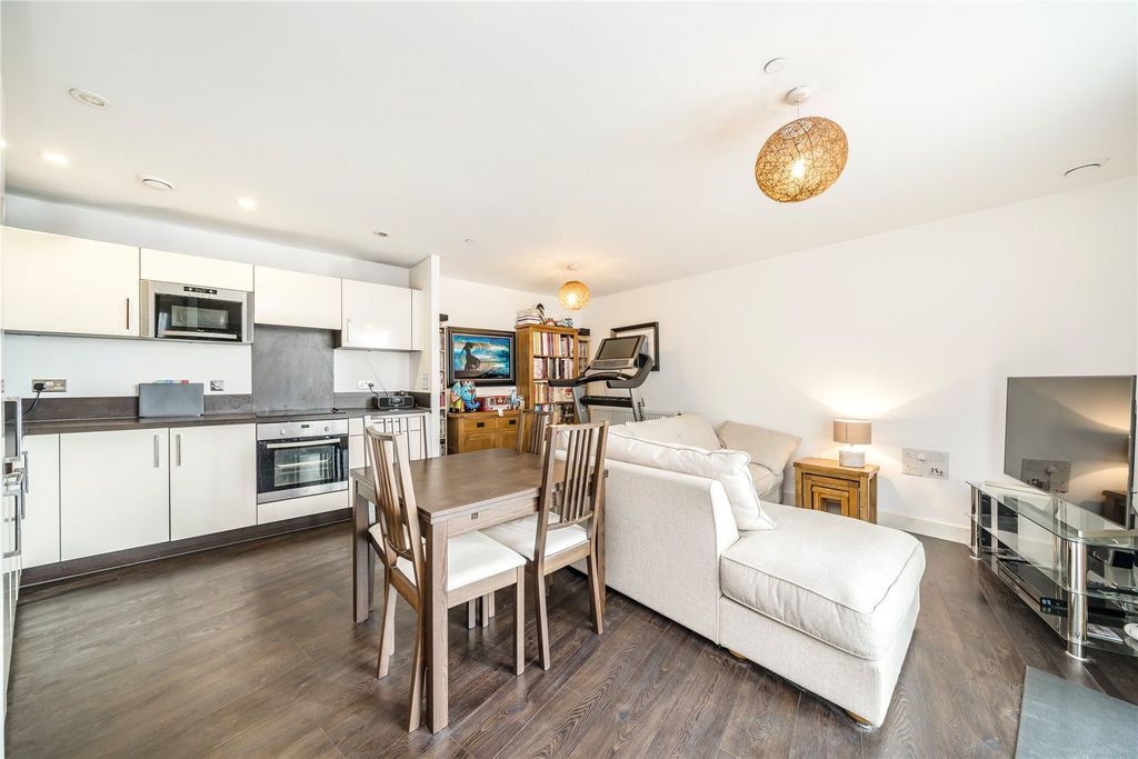 Property photo 3 of 11 Picture No. 08