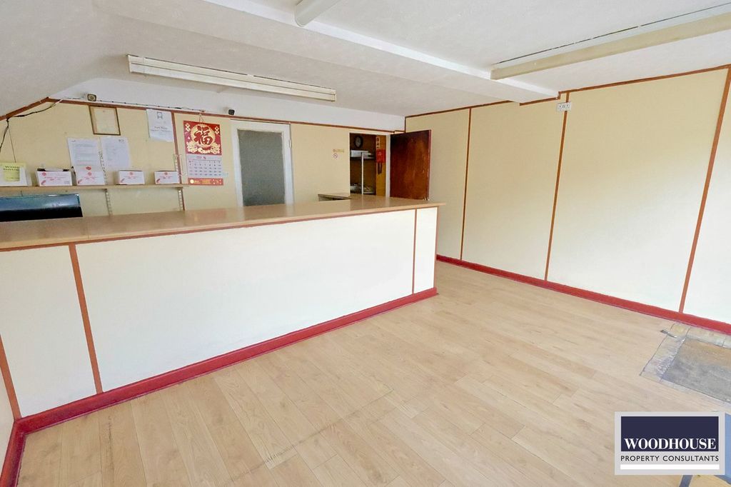 Property photo 2 of 21