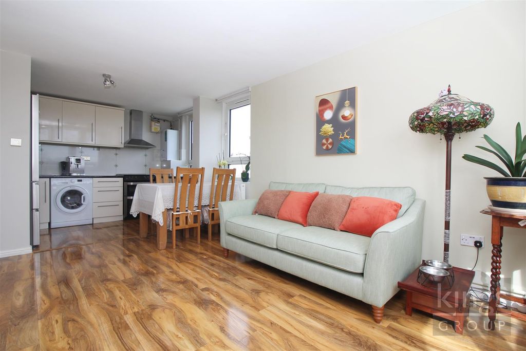 Property photo 2 of 13