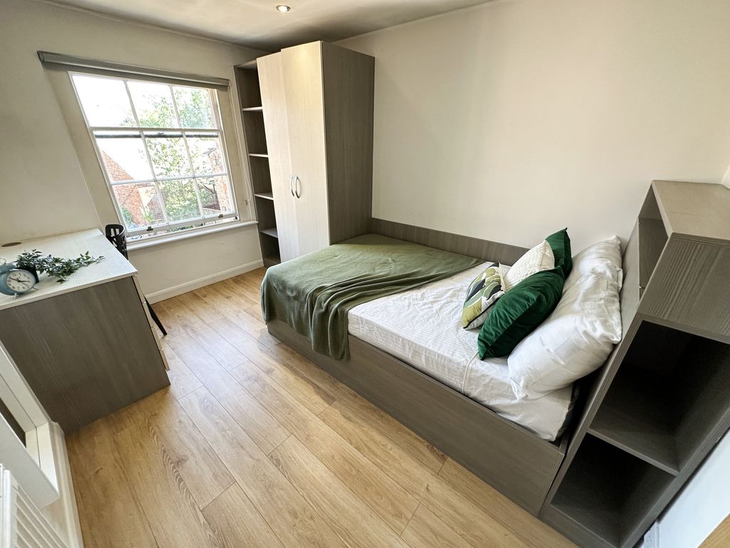 Property photo 2 of 16 2-File_001 (2)