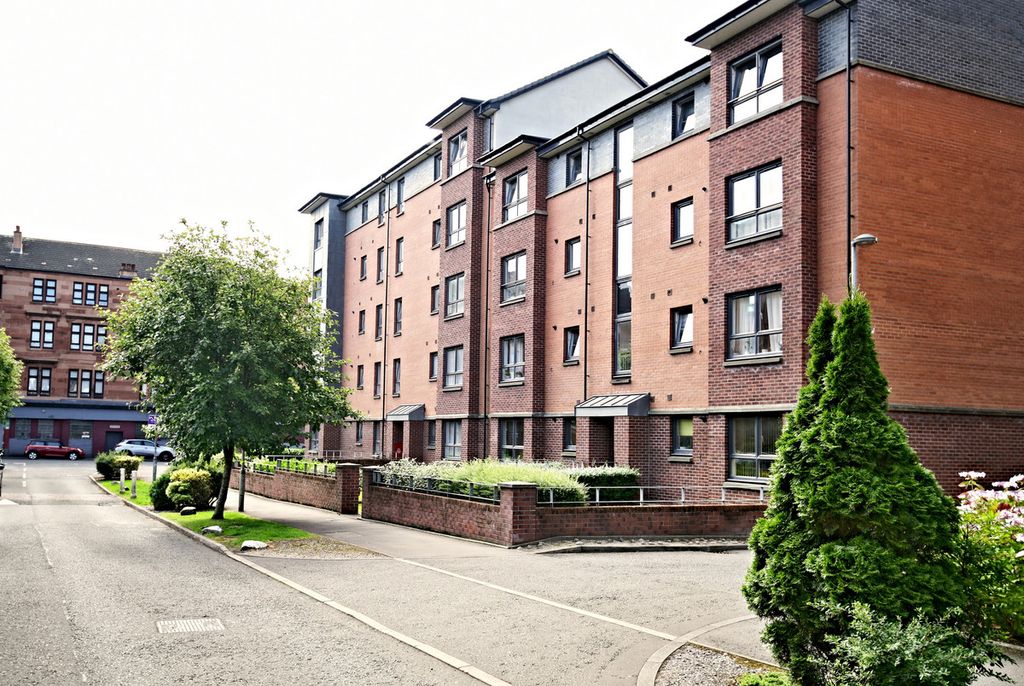 Property photo 1 of 11