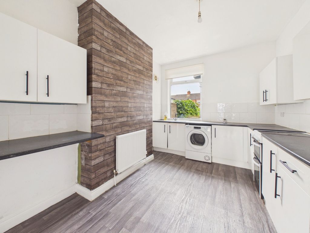 Property photo 2 of 18 5174935