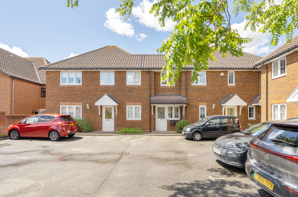 Property photo 1 of 17 1476855-2-6A28130...