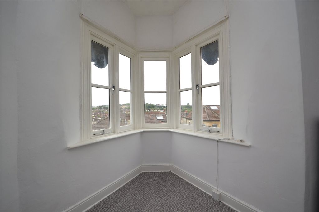 Property photo 2 of 11 Bay Window View