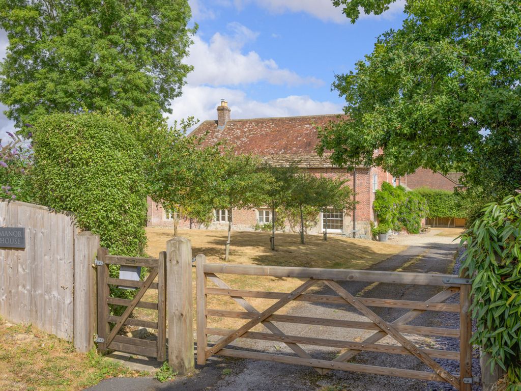 Property photo 2 of 50