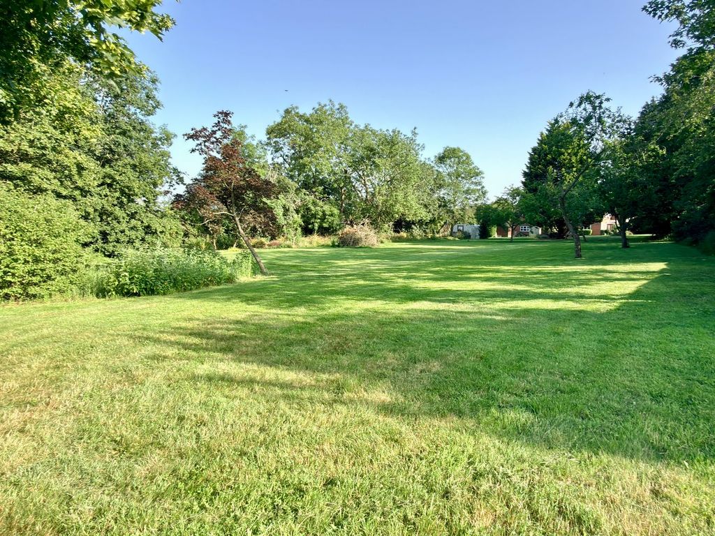 Property photo 2 of 15