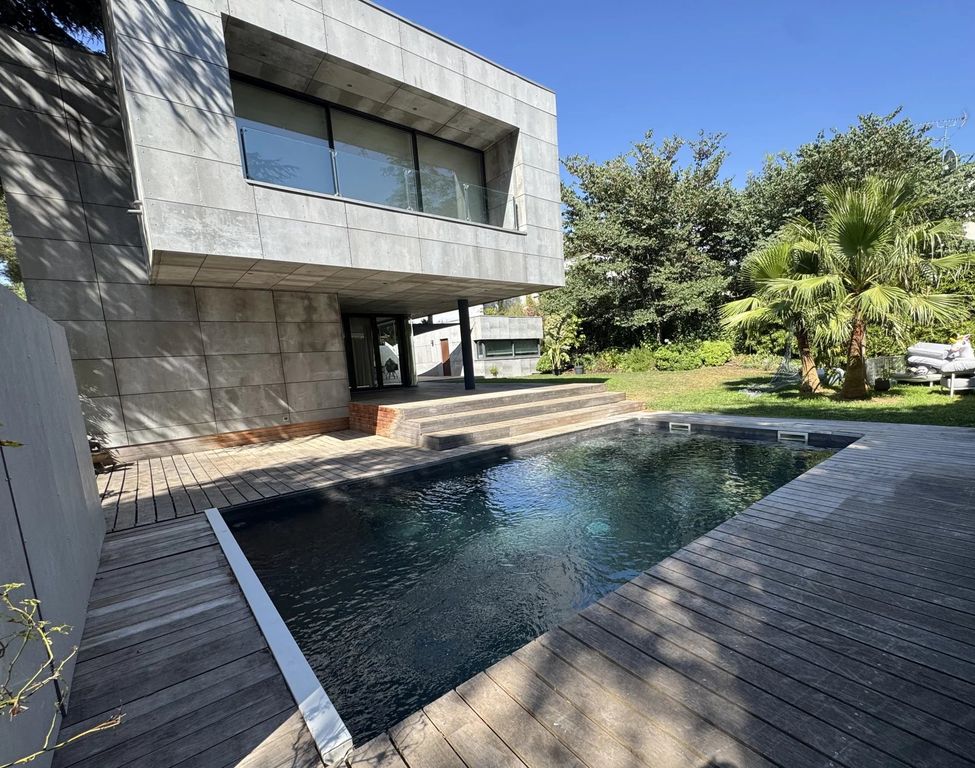 Property photo 3 of 4