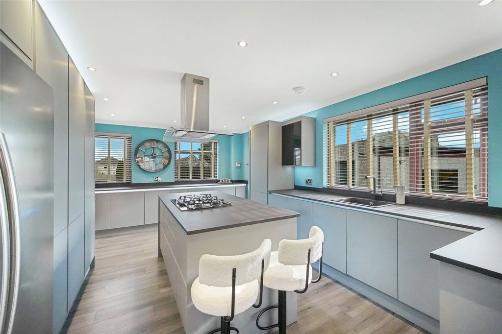 Property photo 3 of 21 Picture No. 05