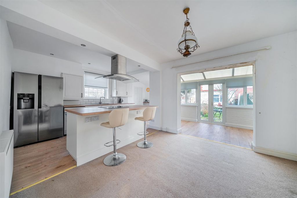 Property photo 2 of 15 Kitchen/Diner