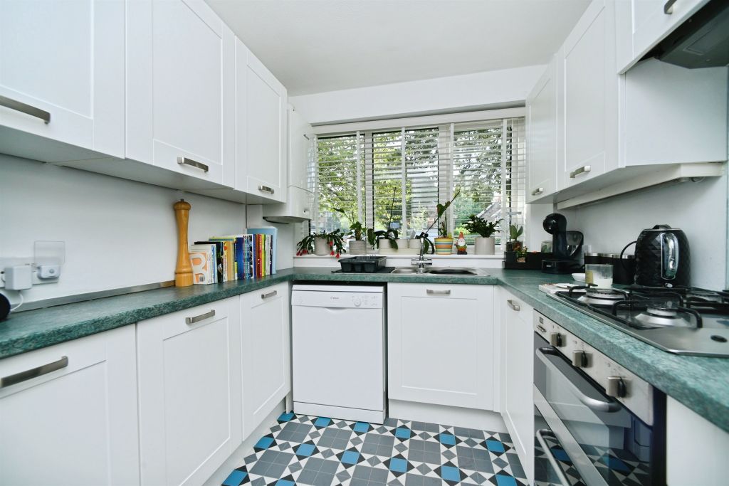 Property photo 2 of 17