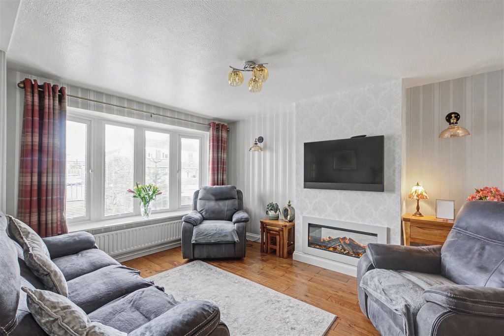 Property photo 2 of 28 Lounge_3.Jpeg